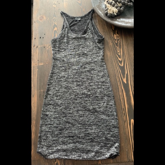 Aritzia Dresses & Skirts - Wilfred Free Yasmin Bodycon Dress